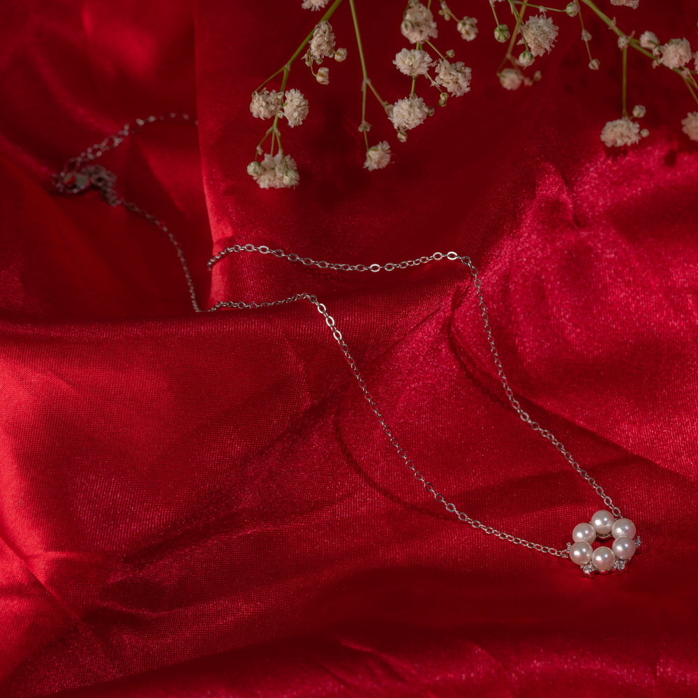 Pearl Circle pendant