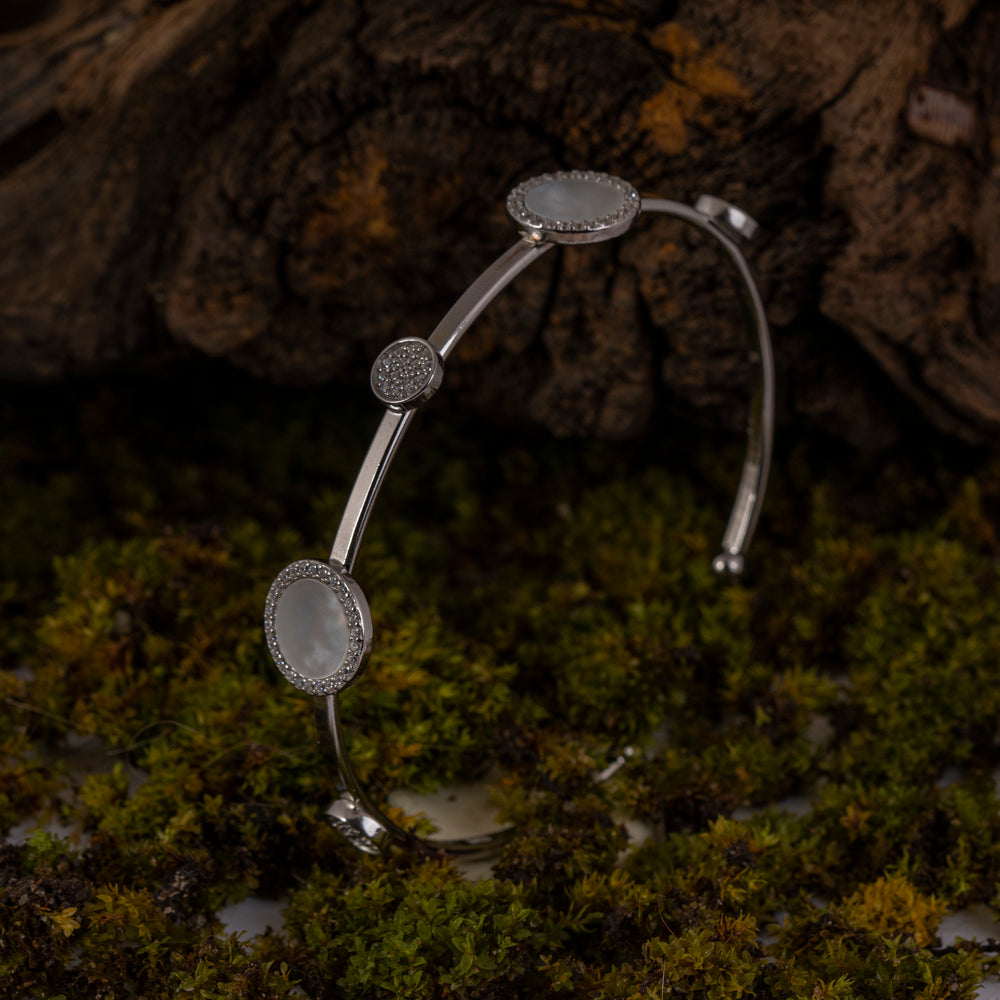 Modern Minimalist Kada