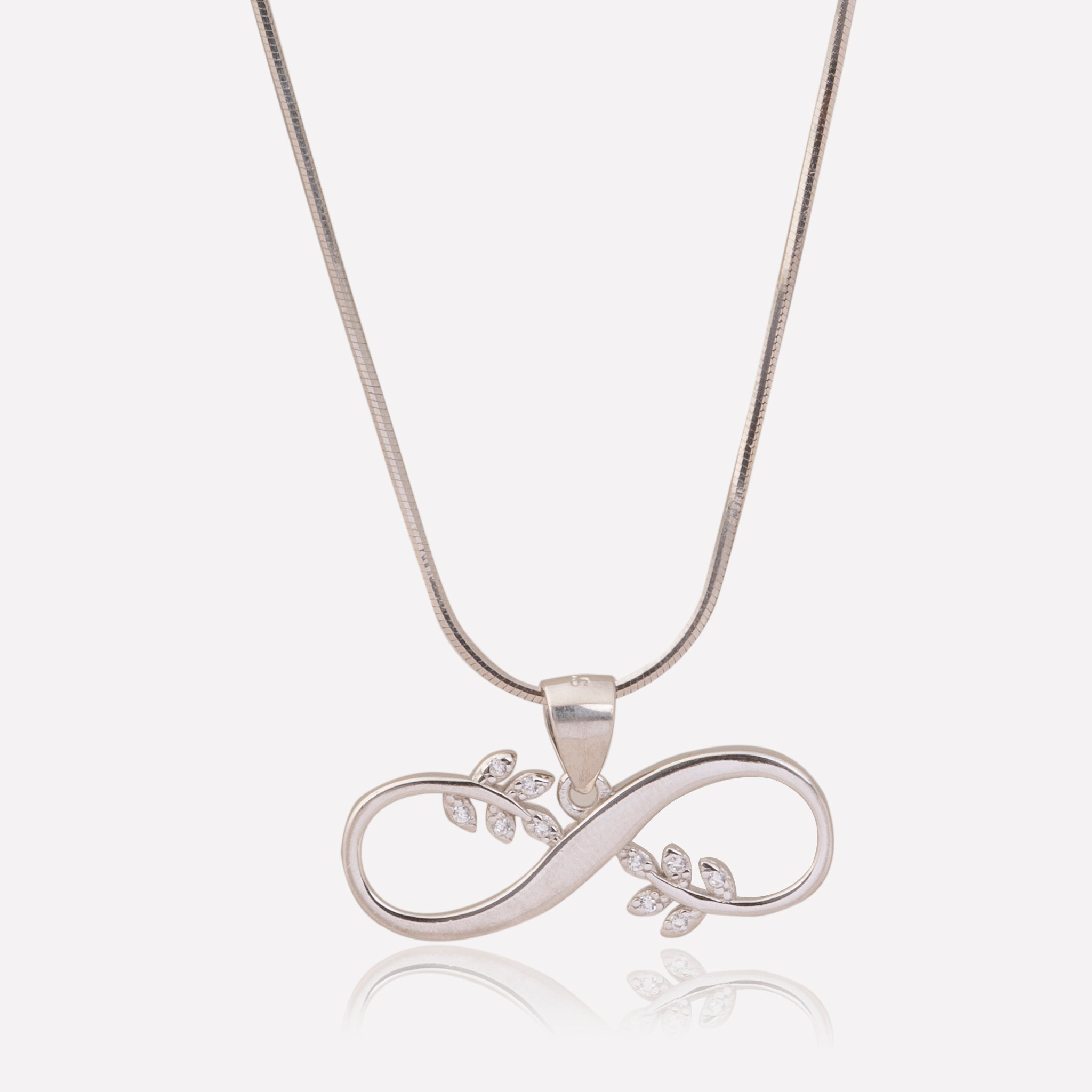 Timeless Infinity Silver pendant