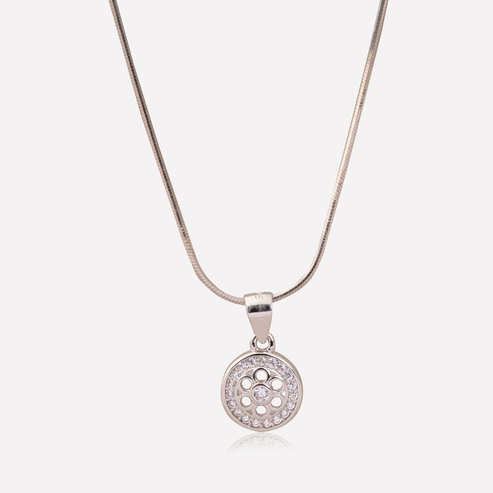 Diamond-Studded Circle pendant