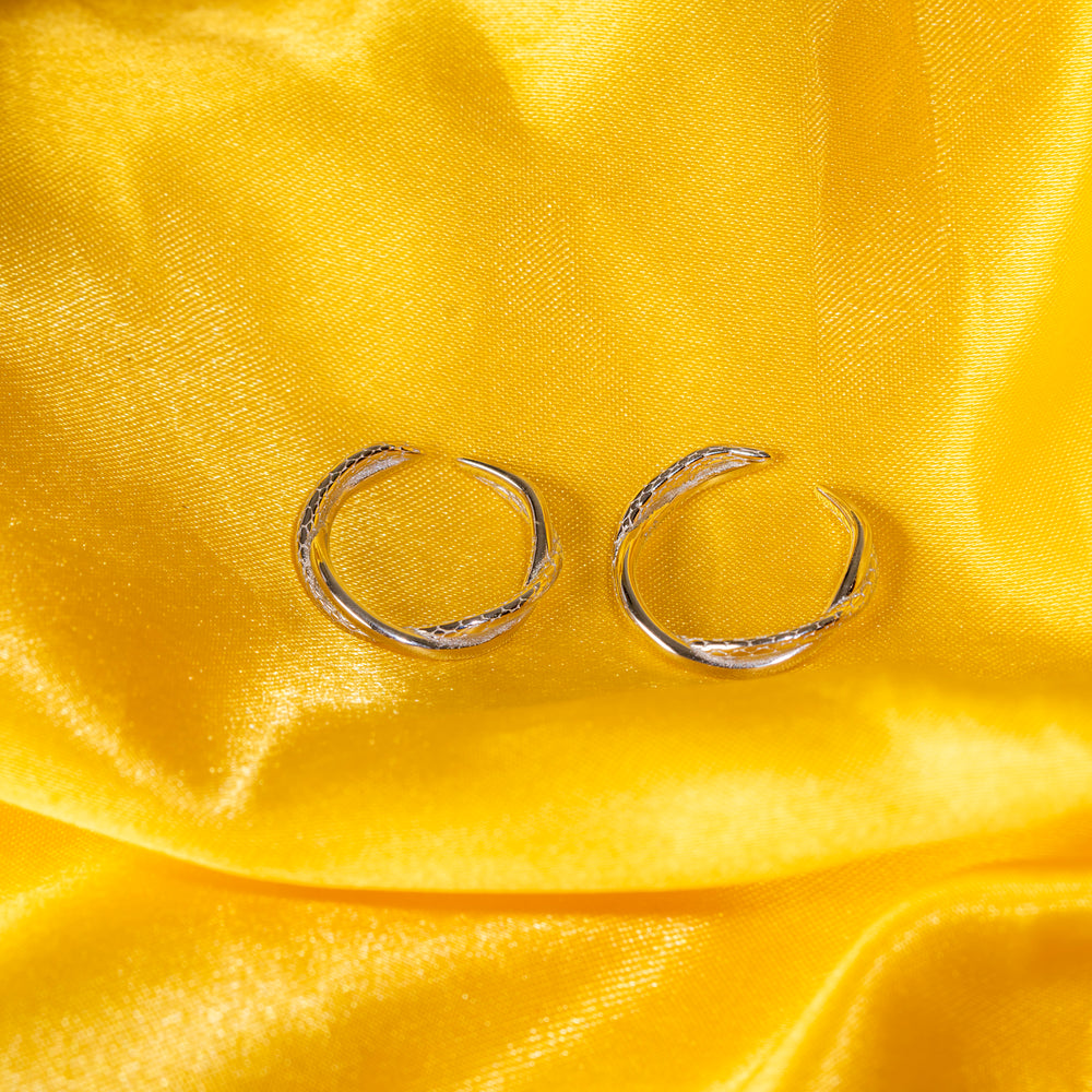 Textured Elegance Toe Ring