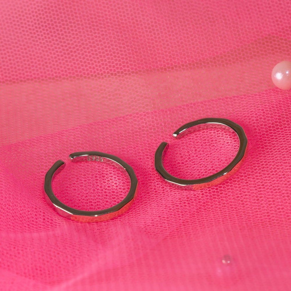 Hammered texture Toe Ring