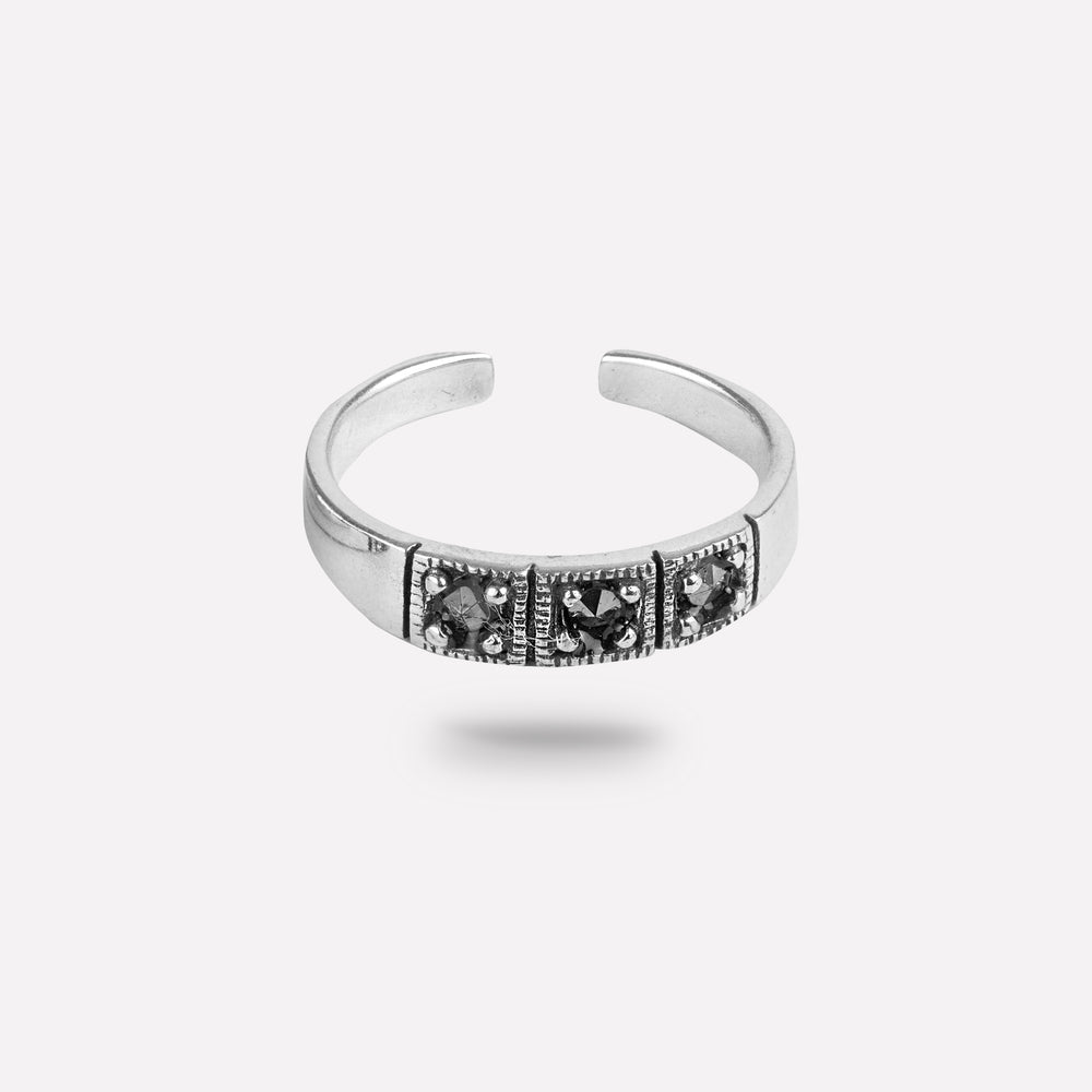 Twilight Allure Black Stone Toe Ring